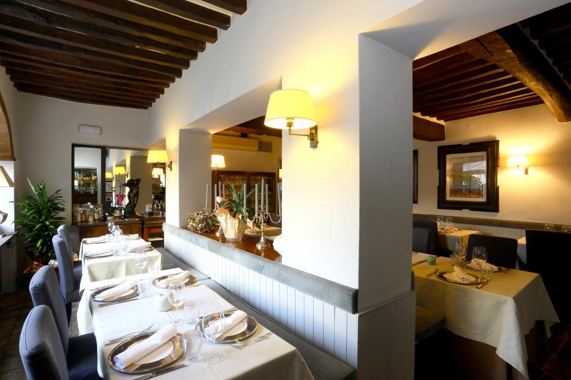 Locanda Stella D'Oro Soragna Екстер'єр фото