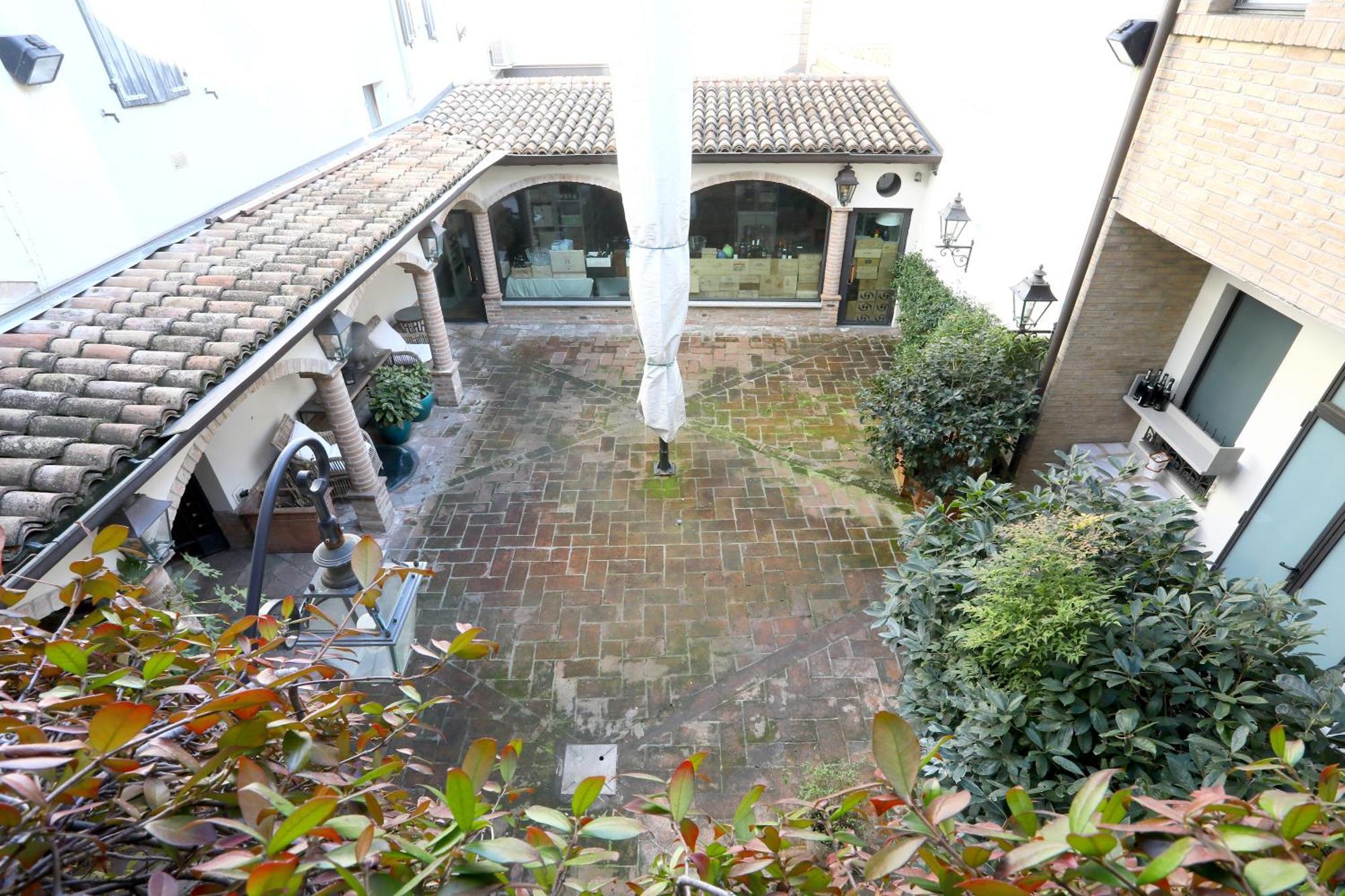 Locanda Stella D'Oro Soragna Екстер'єр фото